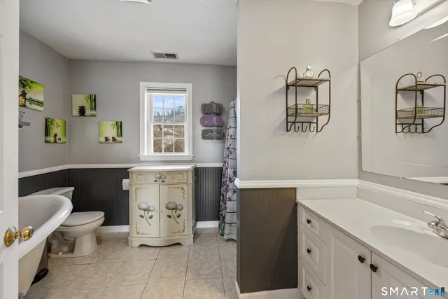 $689,900 | 93 Old Cider Mill Road, Southington, CT 06489