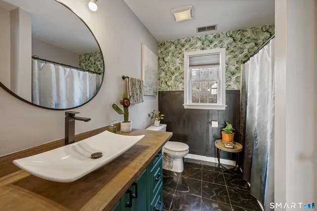 $689,900 | 93 Old Cider Mill Road, Southington, CT 06489