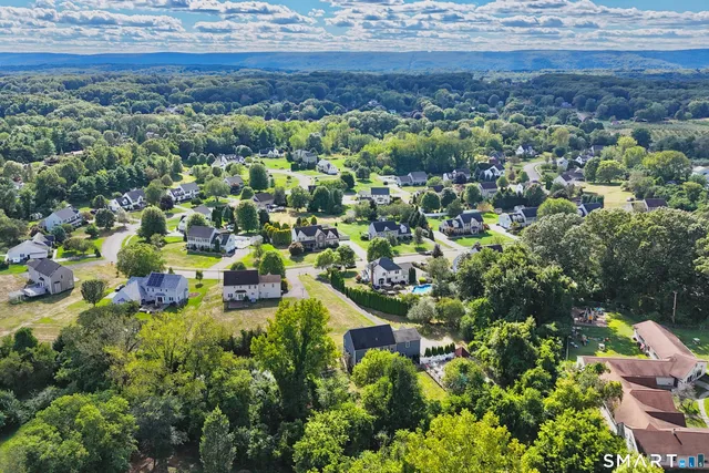 $689,900 | 93 Old Cider Mill Road, Southington, CT 06489