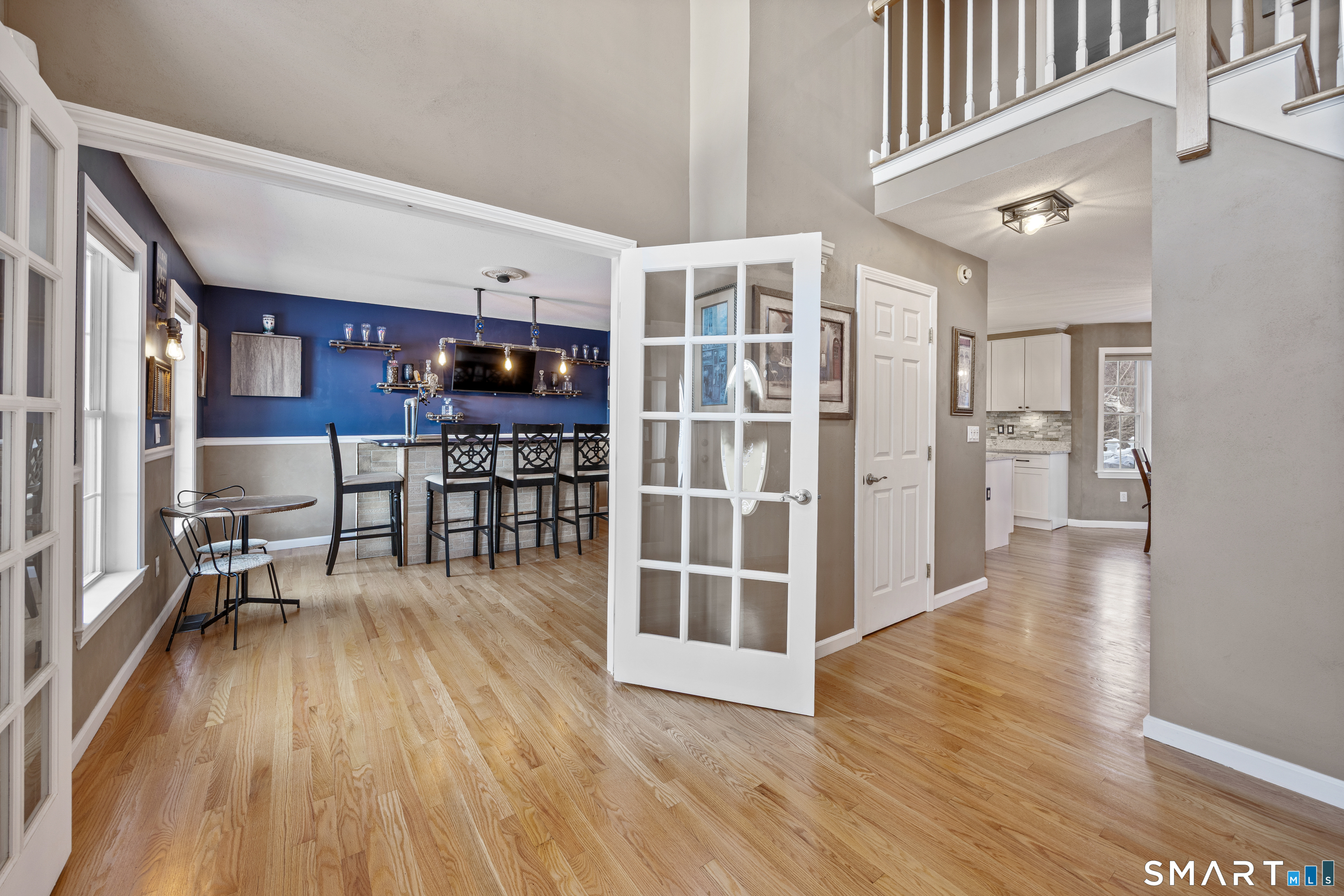 93 Old Cider Mill Road Southington, CT 06489 - Photo 5 of 40 Foyer