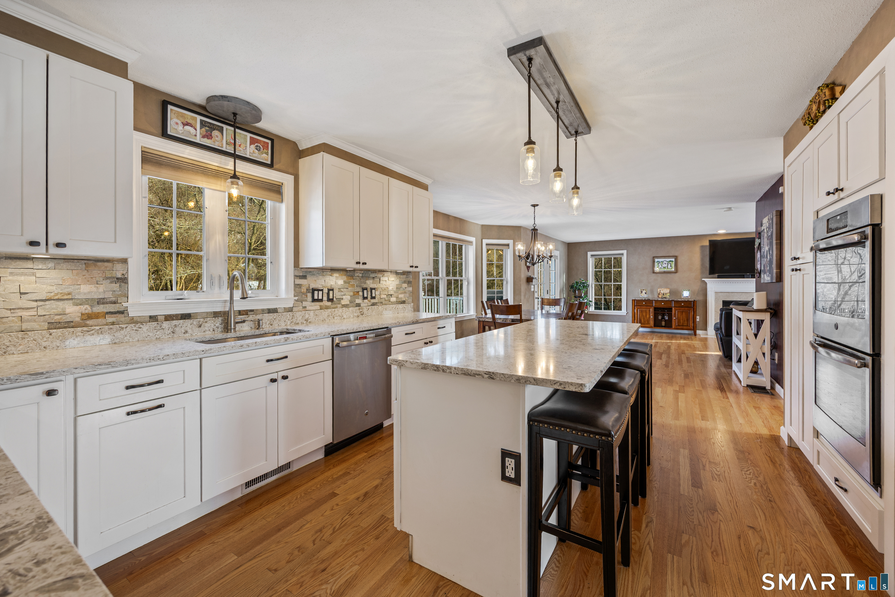 93 Old Cider Mill Road Southington, CT 06489 - Photo 9 of 40