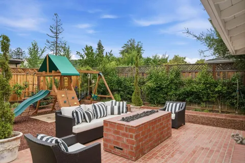 $5,395,000 | 17660 Vista Avenue, Monte Sereno, CA 95030