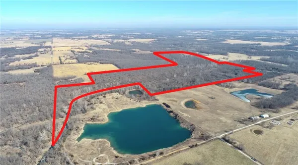 $575,000 | 14188 South 3025th Road, El Dorado Springs, MO 64744