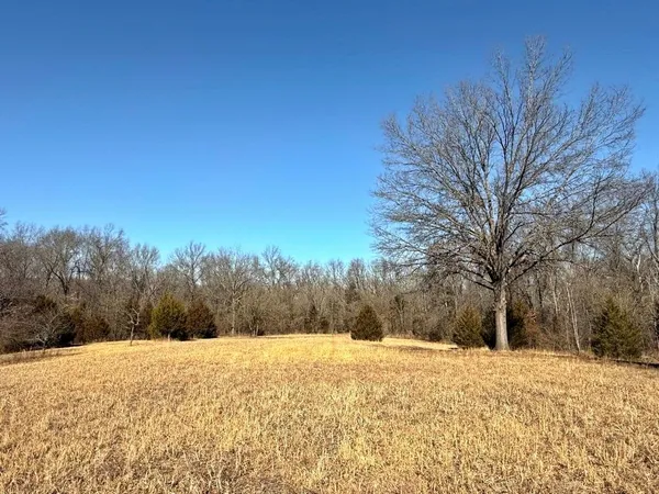 $575,000 | 14188 South 3025th Road, El Dorado Springs, MO 64744
