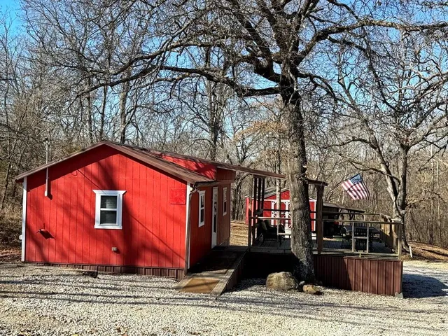 $575,000 | 14188 South 3025th Road, El Dorado Springs, MO 64744