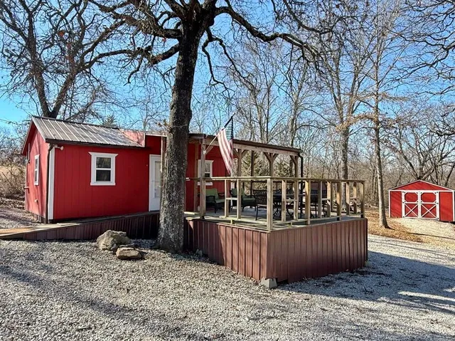 $575,000 | 14188 South 3025th Road, El Dorado Springs, MO 64744