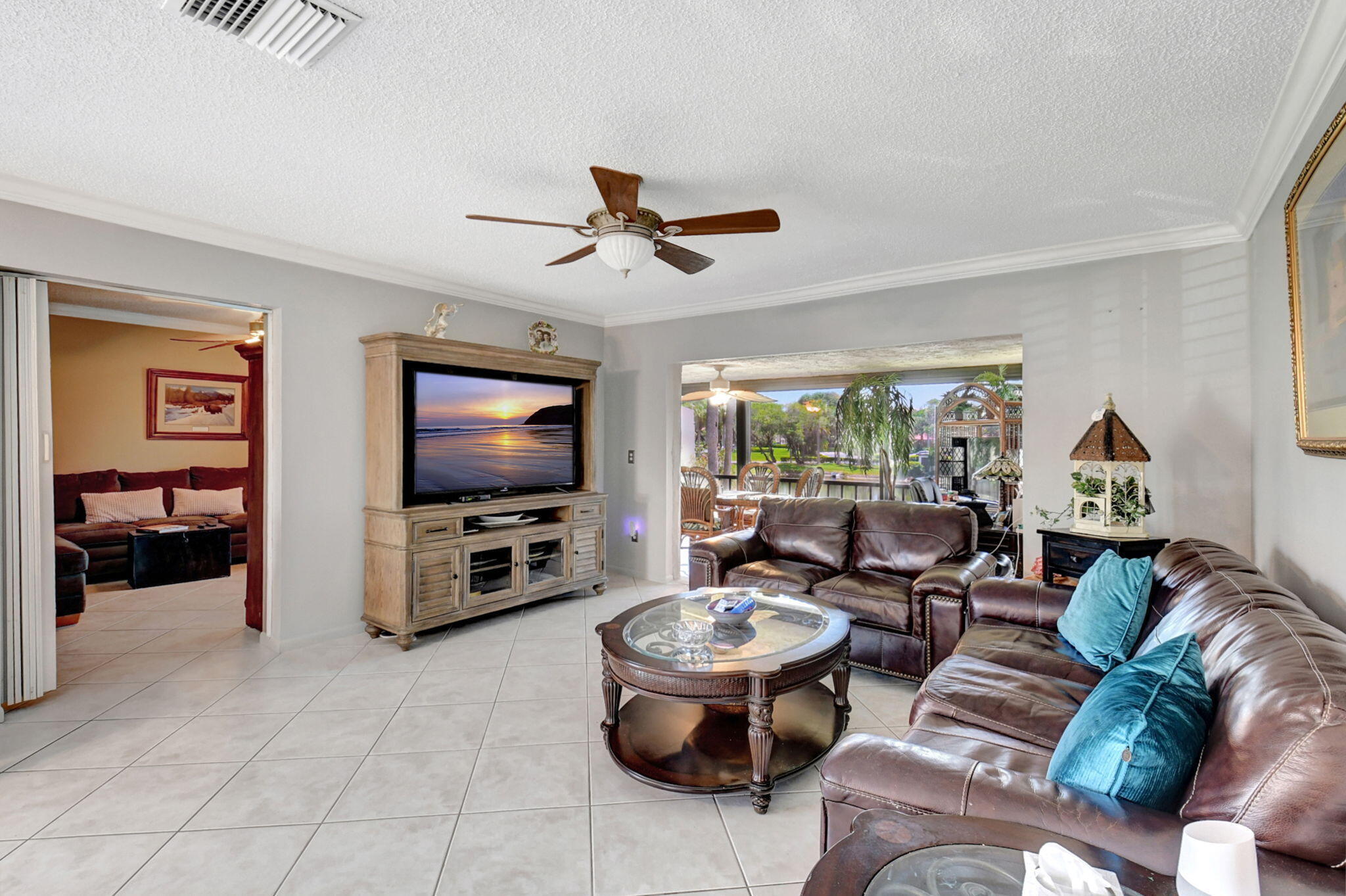 21214 Lago Circle, Unit 8B Boca Raton, FL 33433 - Photo 10 of 48 11-web-or-mls-DSC_6271