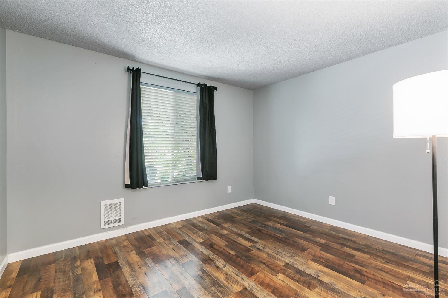 1700 Northeast Wells Acres Road, Unit 37 Bend, OR 97701 - Photo 15 of 22 Gallery Image 15