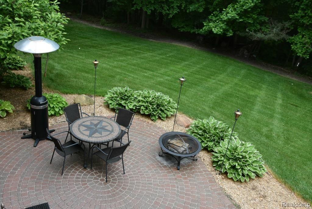 1132 Blue Ridge Drive Clarkston, MI 48348 - Photo 10 of 61 Freshly Sealed for You