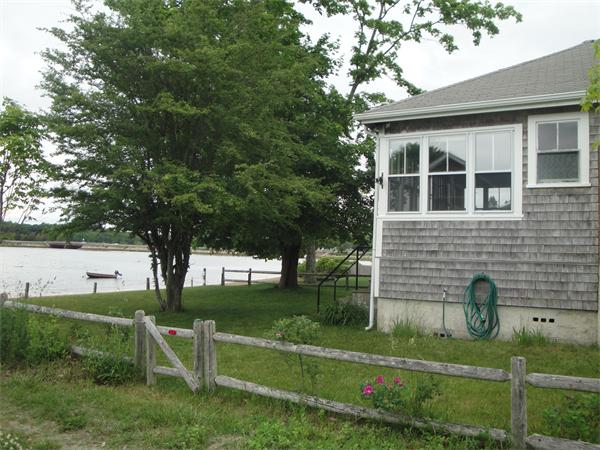 39 Taft Street Wareham, MA 02571 - Photo 2 of 6 Gallery Image 2