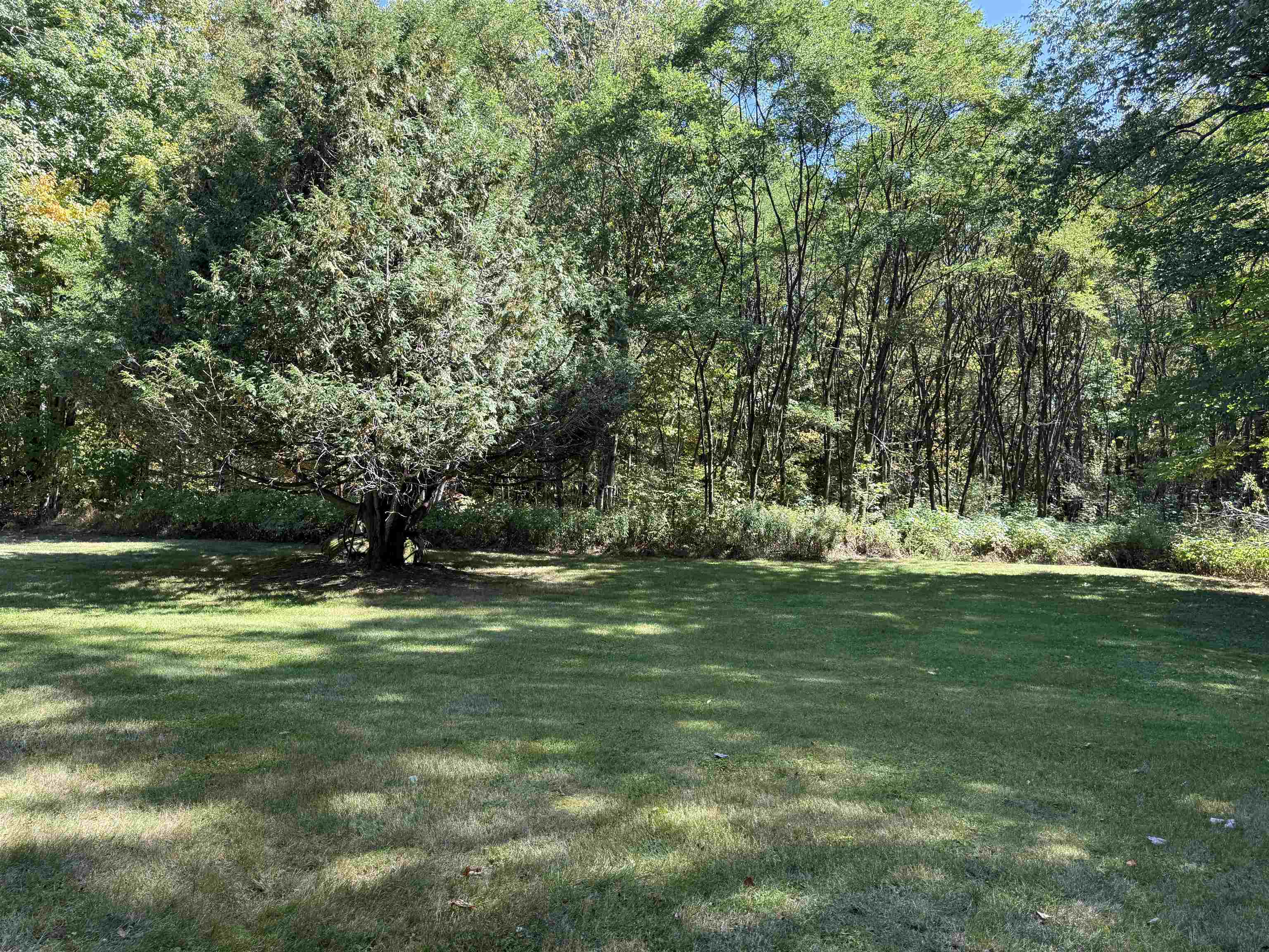 285 Wentworth Road Lunenburg, VT 05906 - Photo 5 of 24 Gallery Image 5