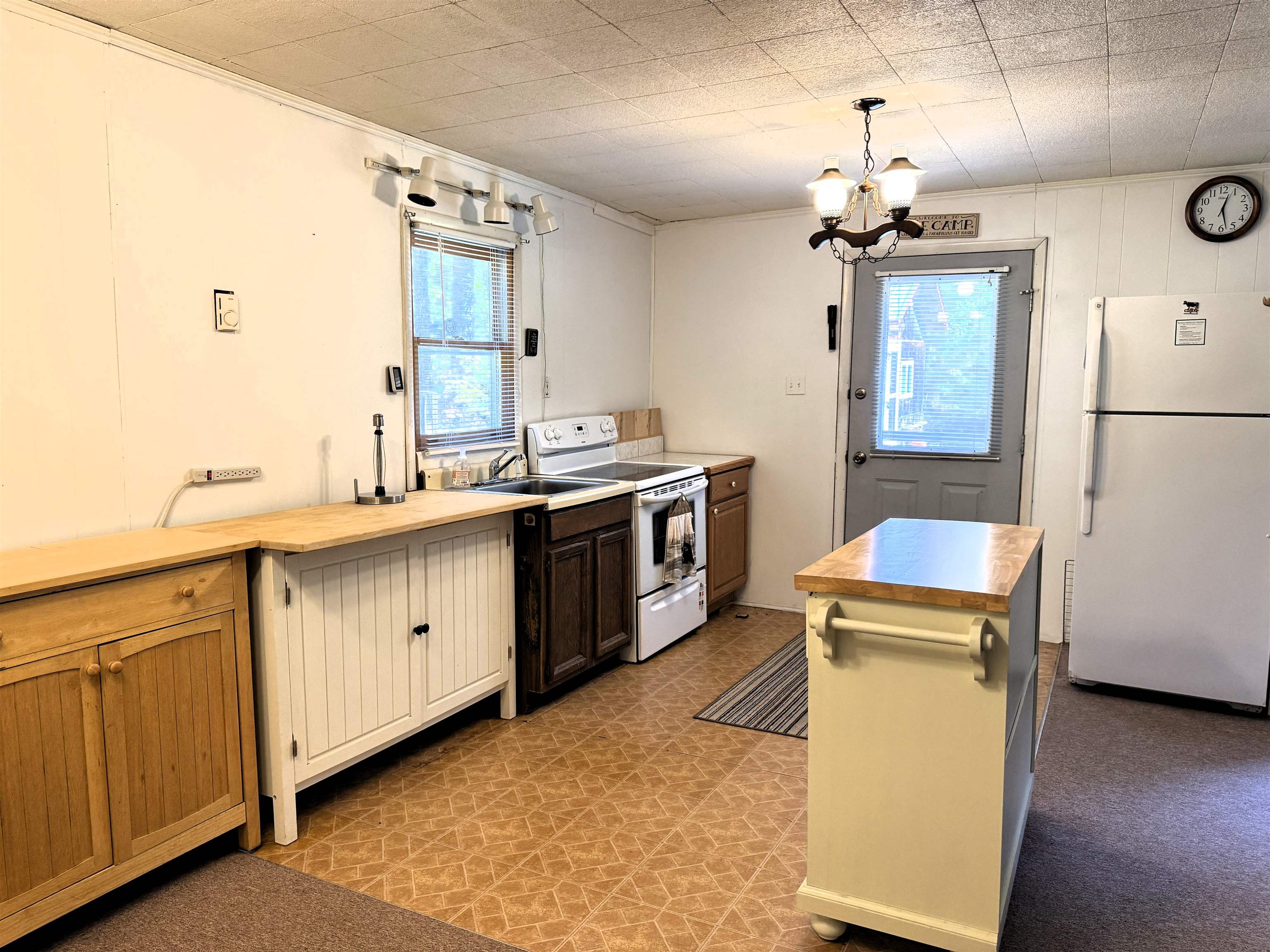 285 Wentworth Road Lunenburg, VT 05906 - Photo 8 of 24 Gallery Image 8