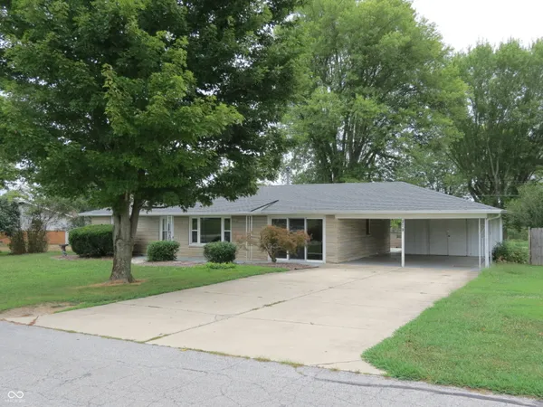 $230,400 | 279 Arnold Street, Morgantown, IN 46160