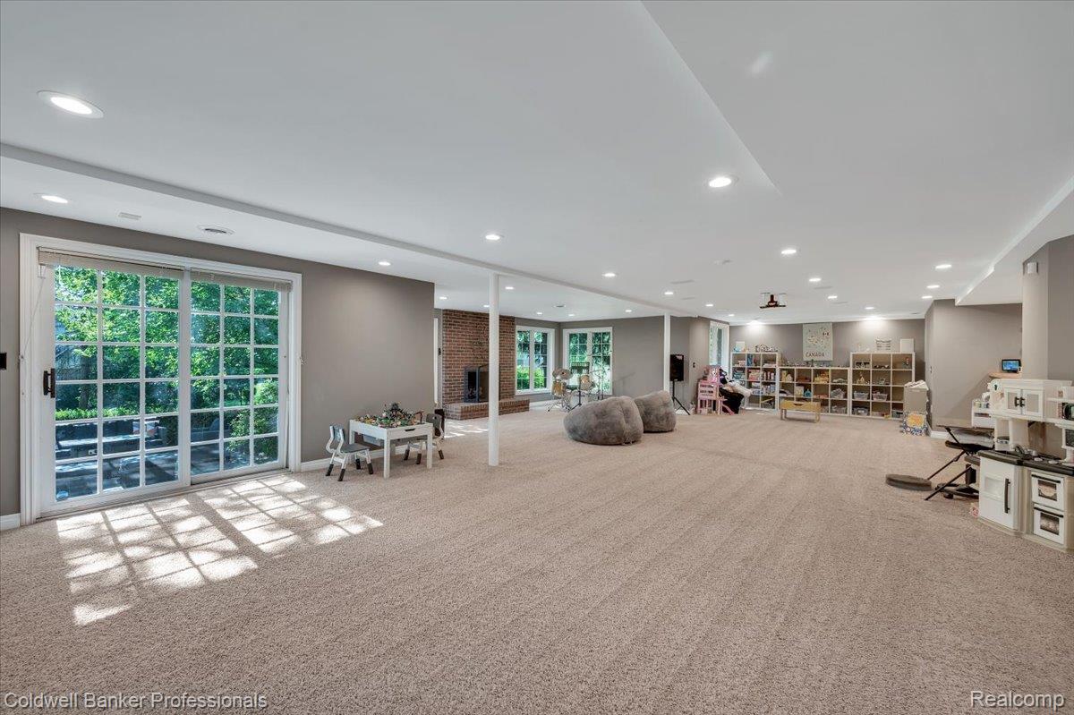1399 Pebble Ridge Drive Rochester, MI 48307 - Photo 40 of 52 40-DSC_9693.jpg