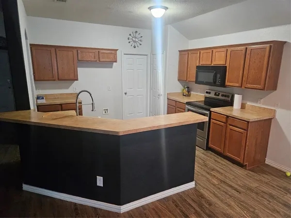 $2,200 | 230 Timber Drive, Princeton, TX 75407