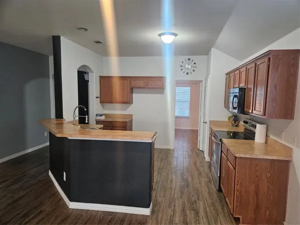 $2,200 | 230 Timber Drive, Princeton, TX 75407