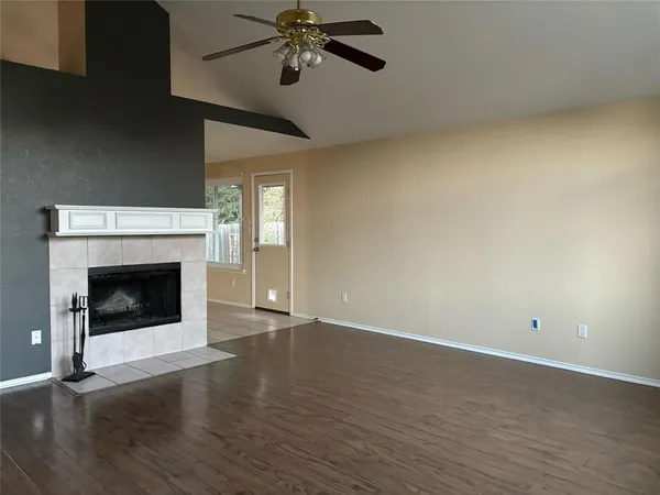 $2,200 | 1210 Hidden Oaks Drive, Mansfield, TX 76063