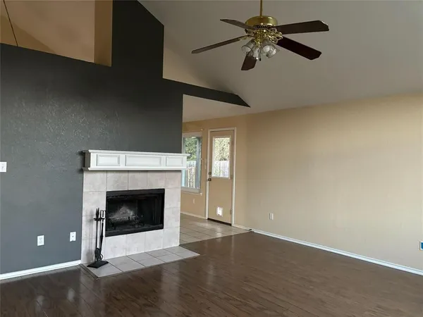 $2,200 | 1210 Hidden Oaks Drive, Mansfield, TX 76063