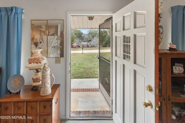 a view of a entryway of the house