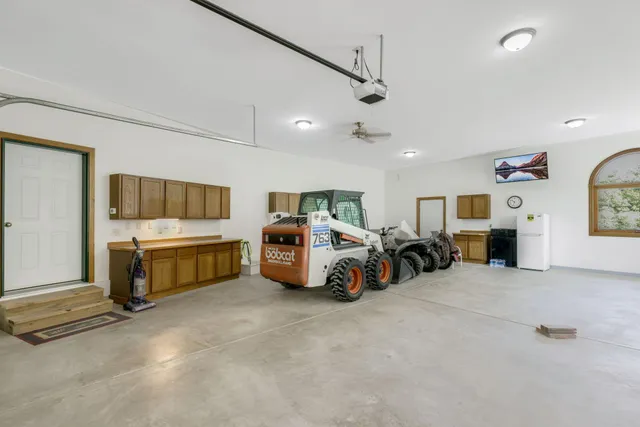 $1,375,000 | 37350 County 14 Boulevard, Dennison, MN 55018