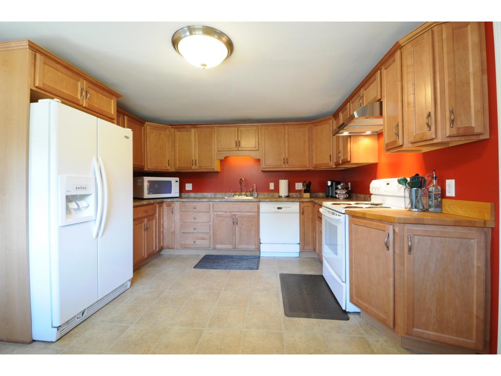 46 Knollcrest Road Goffstown, NH 03045 - Photo 7 of 26