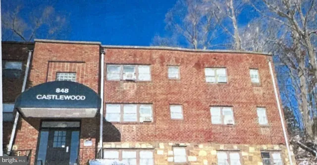 a close up of a street sign