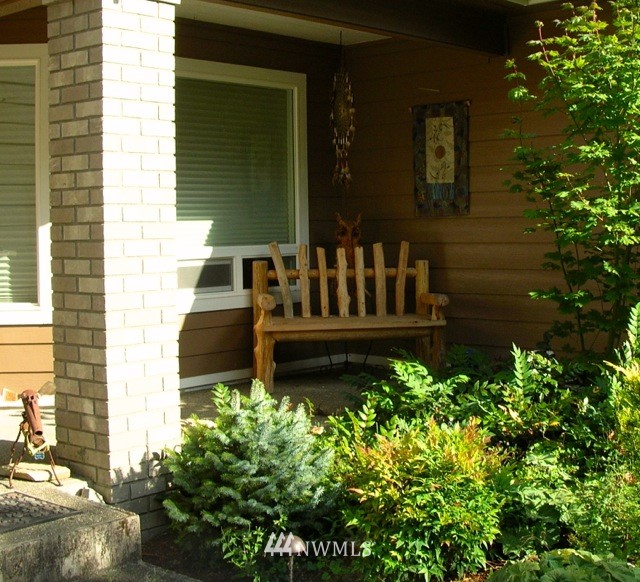 5814 Puget Road Northeast Olympia, WA 98516 - Photo 2 of 15 Gallery Image 2