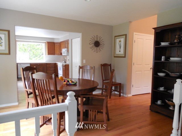 5814 Puget Road Northeast Olympia, WA 98516 - Photo 5 of 15 Gallery Image 5