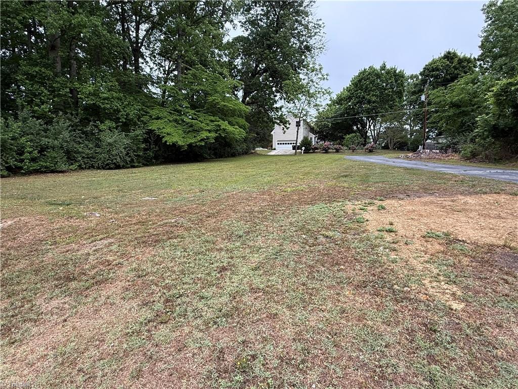 1200 Edgemont Road Greensboro, NC 27406 - Photo 4 of 15 Back yard