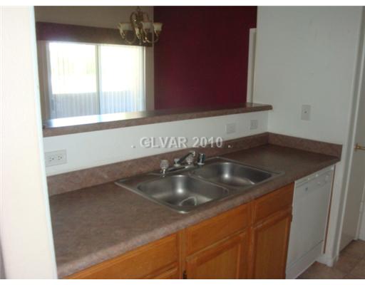 7255 West Sunset Road, Unit 1015 Las Vegas, NV 89113 - Photo 4 of 14 Kitchen.