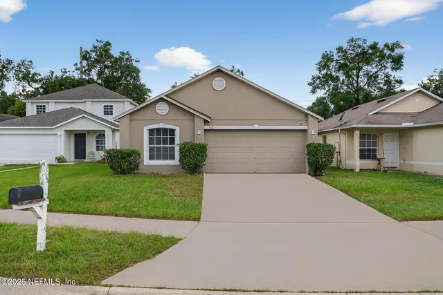 $1,650 | 2042 Wiley Oaks Lane, Jacksonville, FL 32210