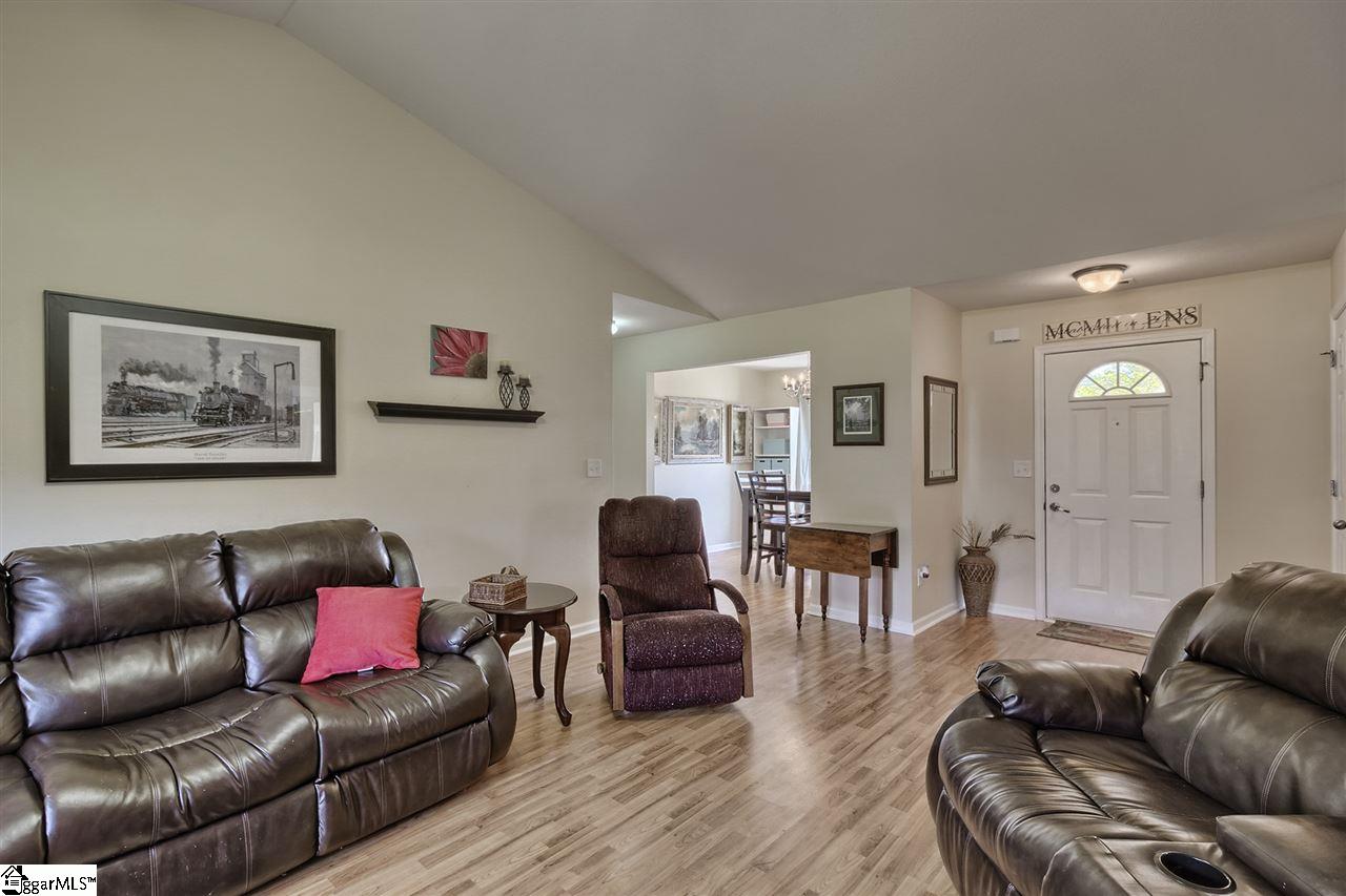 116 Spring Estates Drive Liberty, SC 29657 - Photo 3 of 23