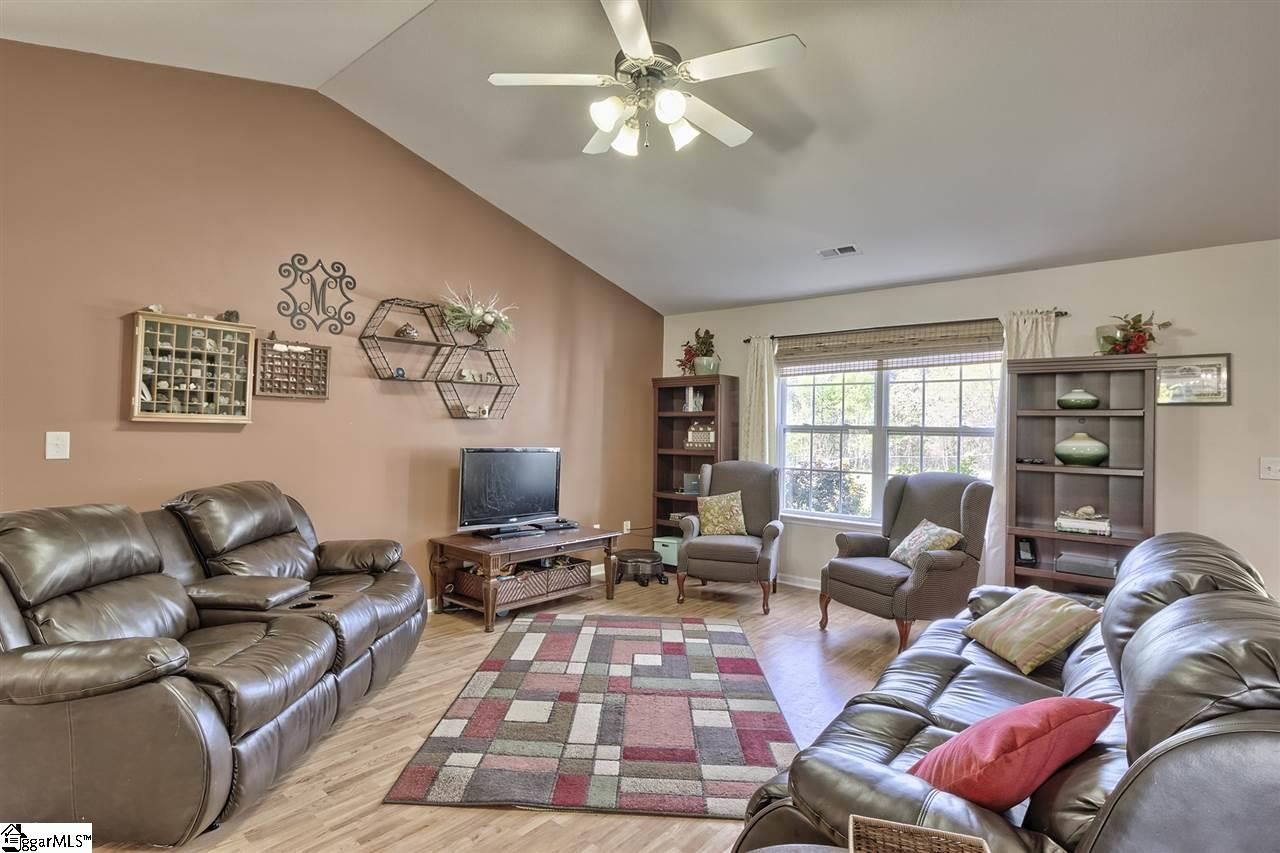 116 Spring Estates Drive Liberty, SC 29657 - Photo 5 of 23