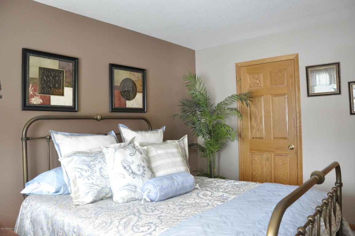 6207 South Pointe Drive Southwest Rochester, MN 55902 - Photo 17 of 40 Gallery Image 17