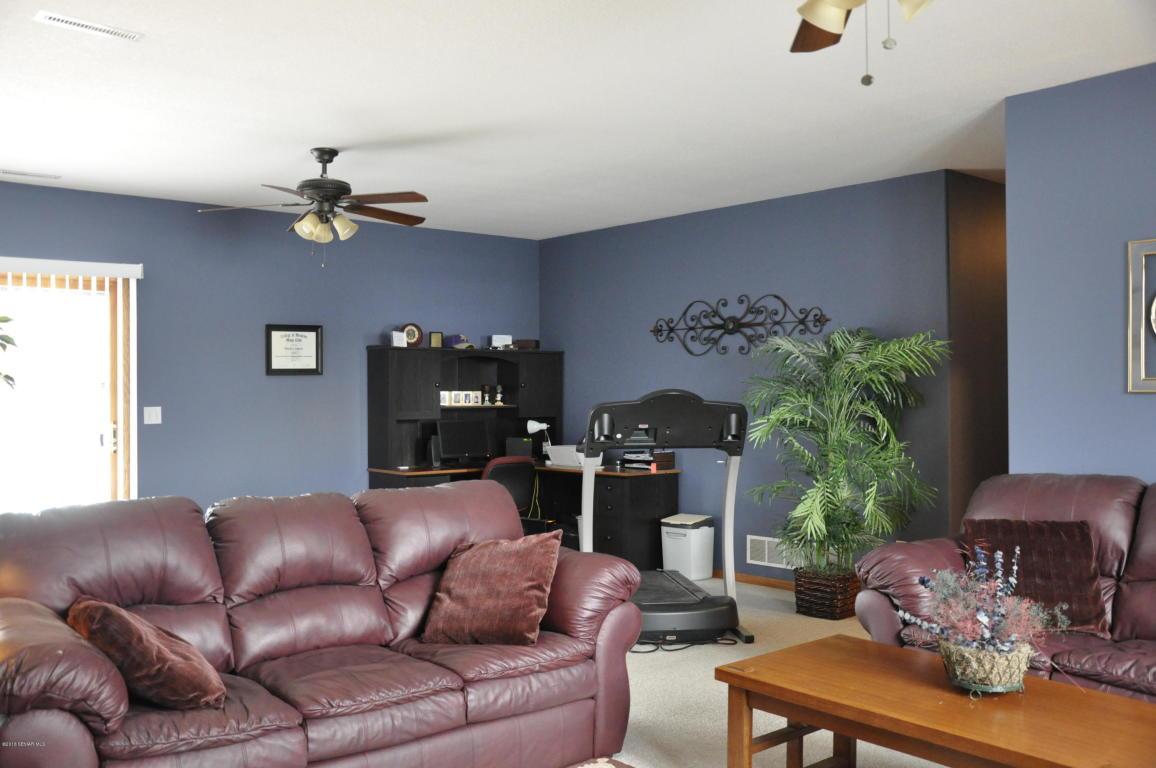 6207 South Pointe Drive Southwest Rochester, MN 55902 - Photo 23 of 40 Gallery Image 23