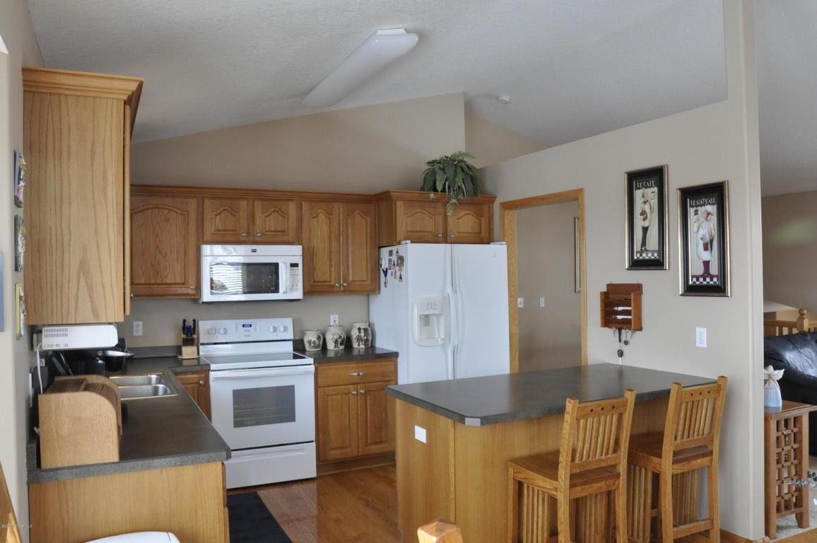 6207 South Pointe Drive Southwest Rochester, MN 55902 - Photo 8 of 40 Gallery Image 8