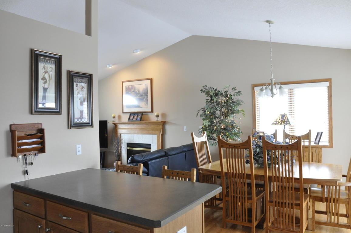 6207 South Pointe Drive Southwest Rochester, MN 55902 - Photo 9 of 40 Gallery Image 9