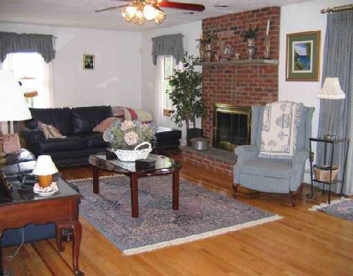 76 Vincent Way Cranston, RI 02921 - Photo 4 of 4 Other.