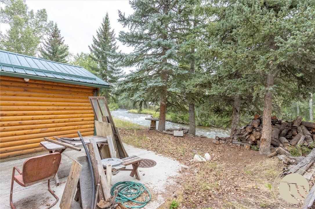 8 Rosebud Isle Road Fishtail, MT 59028 - Photo 10 of 33 Gallery Image 10