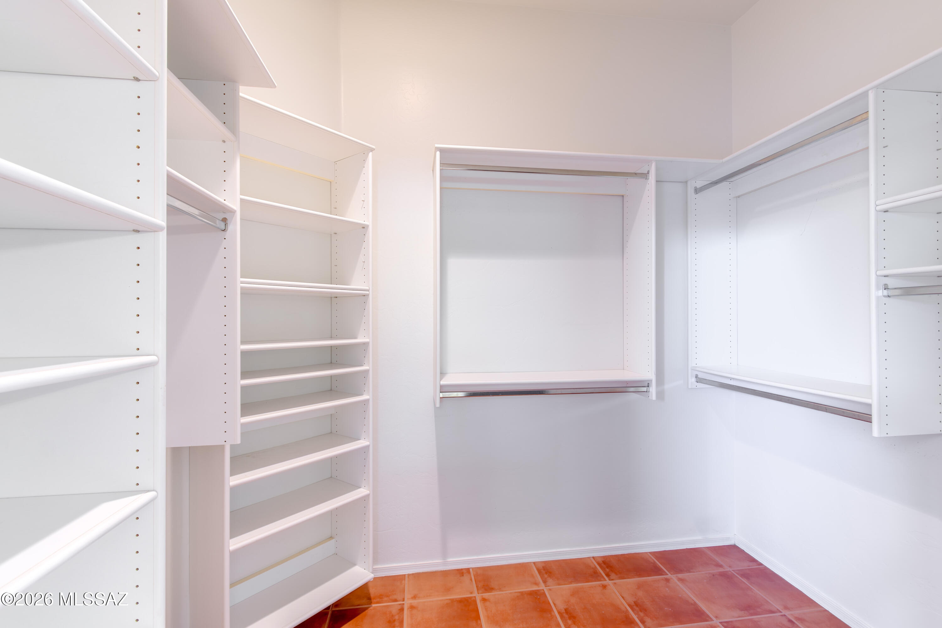 3002 West Oasis Road Tucson, AZ 85742 - Photo 19 of 49 Primary Closet 3002