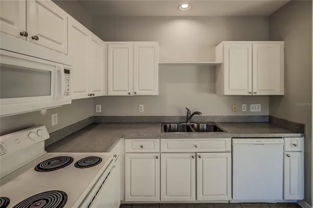 $389,000 | 3117 Summer Cruise Drive, Valrico, FL 33594