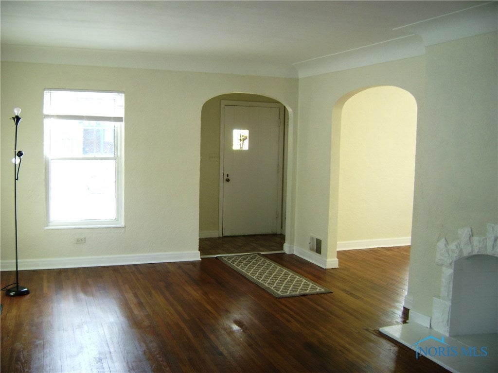 3659 Elmhurst Road Toledo, OH 43613 - Photo 10 of 29 Gallery Image 10