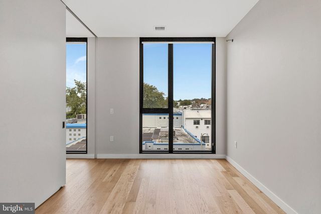 $330,000 | 57 N Street Northwest, Unit 433, Washington, DC 20001