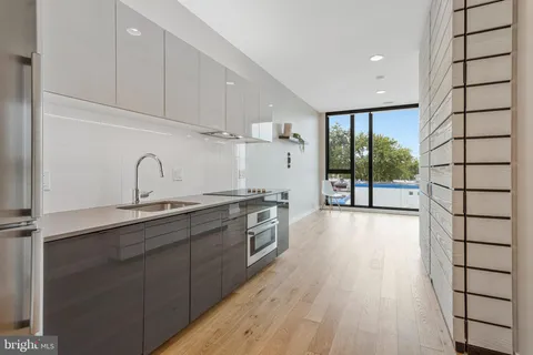 $330,000 | 57 N Street Northwest, Unit 433, Washington, DC 20001