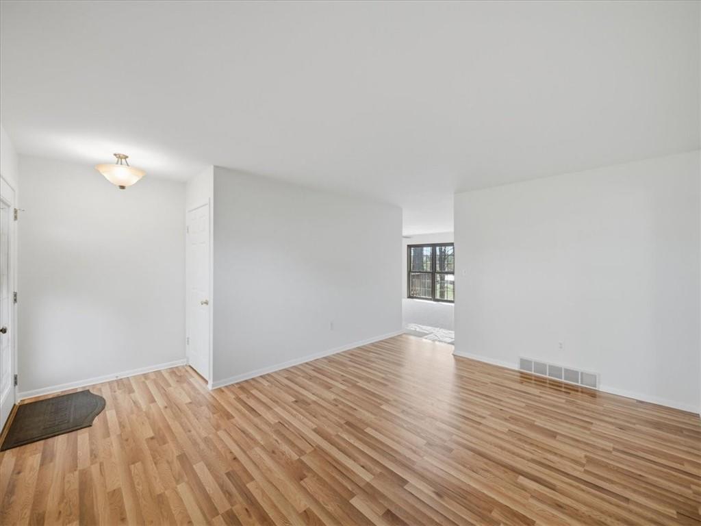 105 Louise Street Monaca, PA 15061 - Photo 3 of 26