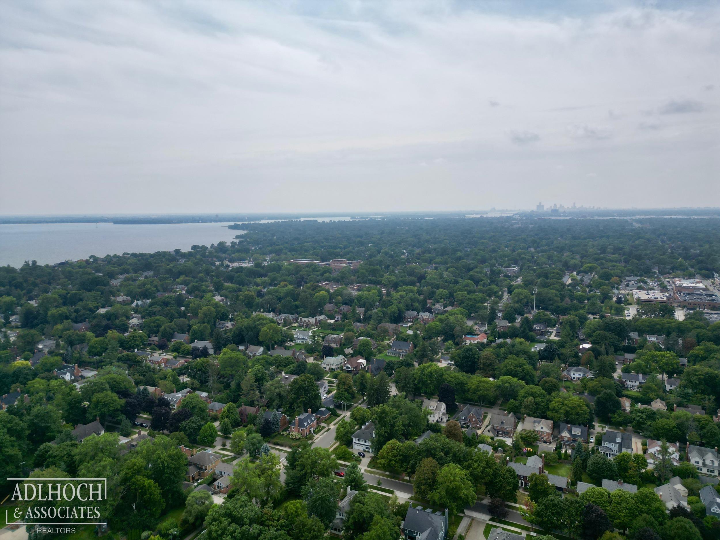 494 Washington Road Grosse Pointe, MI 48230 - Photo 22 of 22 50152703-3bed1ba3-9e8f-4d27-b8f6-10171d5b1248.JPG