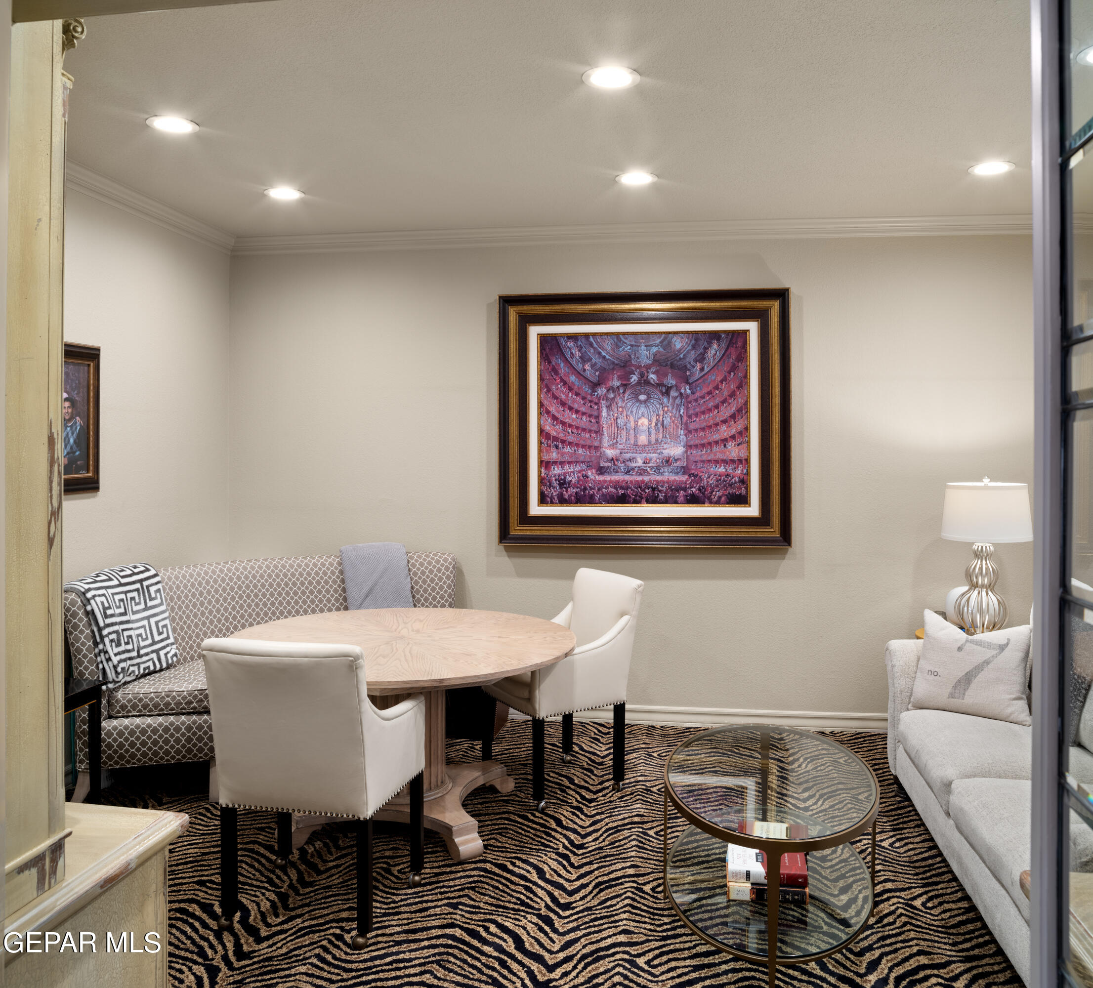 813 Rosinante Road El Paso, TX 79922 - Photo 13 of 67 a view of a dining room with furniture
