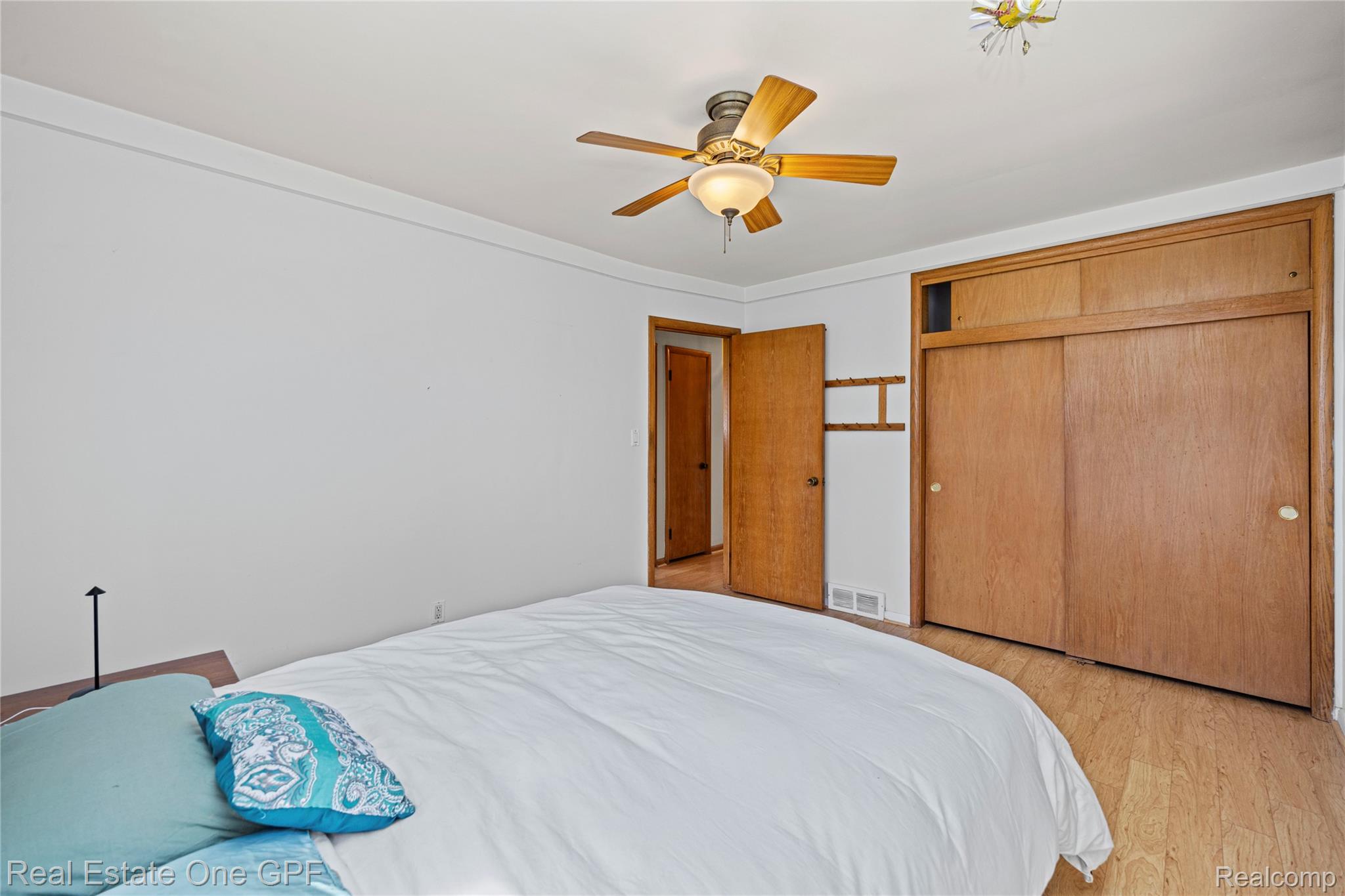 24840 Taft Road Novi, MI 48375 - Photo 26 of 41 24840 Taft - OnDemand Pix Photography (26).jpg
