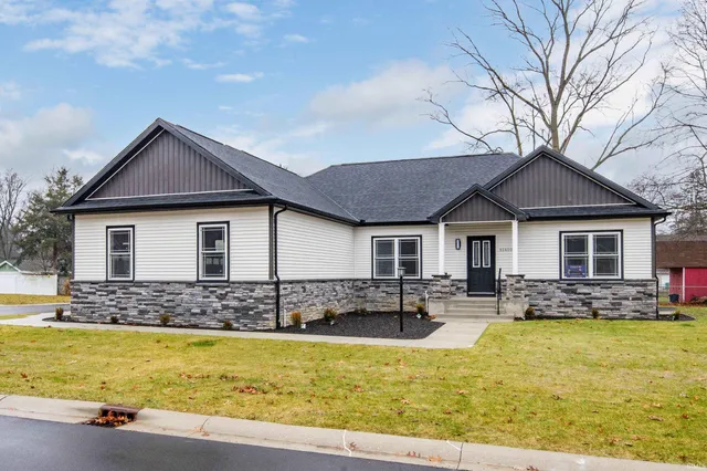 $469,900 | 51650 Prescott Avenue, South Bend, IN 46637