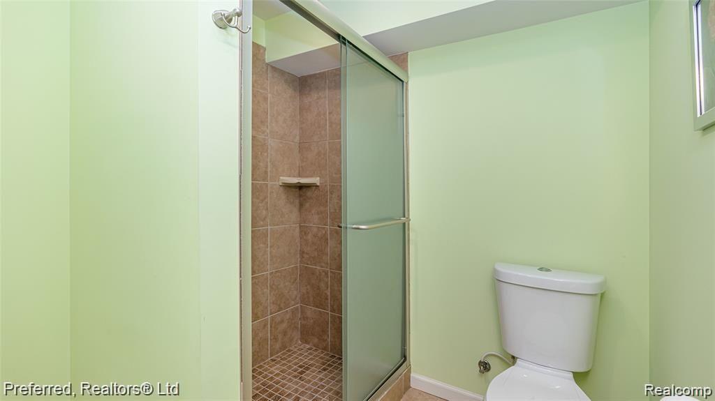48358 Antique Road Canton, MI 48187 - Photo 49 of 56 Full bathroom in basement